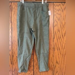 Old Navy Green Ankle Cropped Pants Relaxed Fit